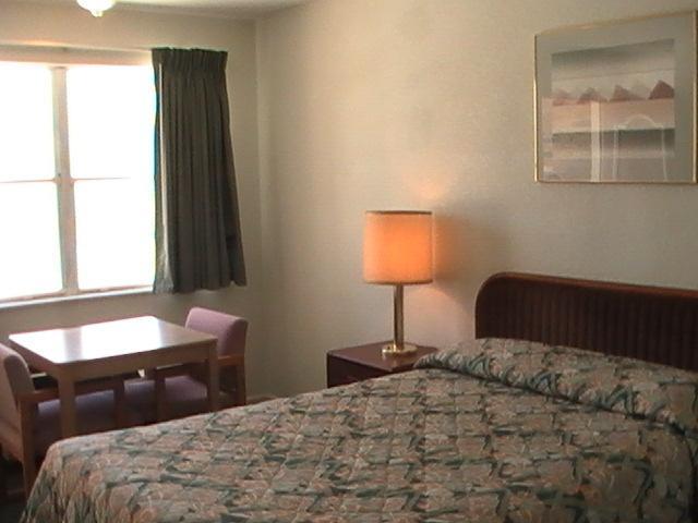Hometown Inn Galion Room photo