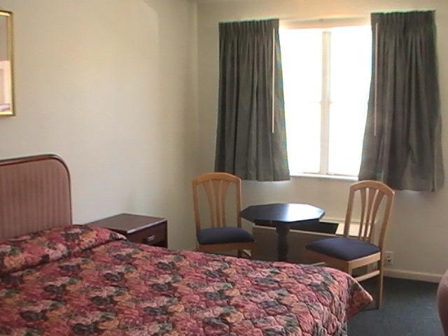 Hometown Inn Galion Room photo