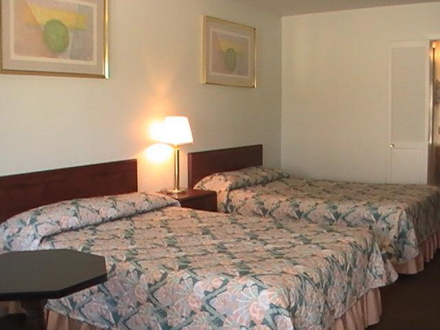 Hometown Inn Galion Exterior photo